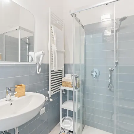 Гостевой дом Rosa Dei Venti - Elegant Кабрас